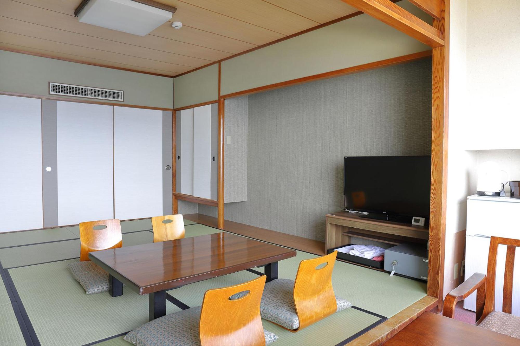 Ooedo Onsen Monogatari Seifu Ryokan 3*